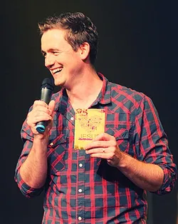 Bild zum Newsbeitrag - Eine Gemeinde - Ein Projekt - Neun Sprachen