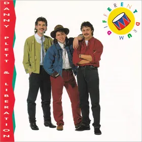 Produktbild des Artikels Loved Forever (MP3-Track - Download)