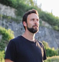 Bild zum Newsbeitrag - Entscheidung für die Liebe oder für die Angst?