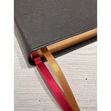 Stimmungsbild zu Die heilige Schrift - Standardbibel, Premium Rindleder, Goldschnitt, braun