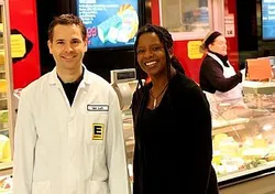 Bild zum Newsbeitrag - Im Gefängnis, im Supermarkt, in einer Fabrik und im Kindergarten.