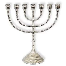 Produktbild des Artikels Menorah groß - silberfarben ()