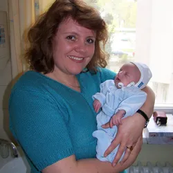 Bild zum Newsbeitrag - Lebensrettende Hilfe für Babys in Not