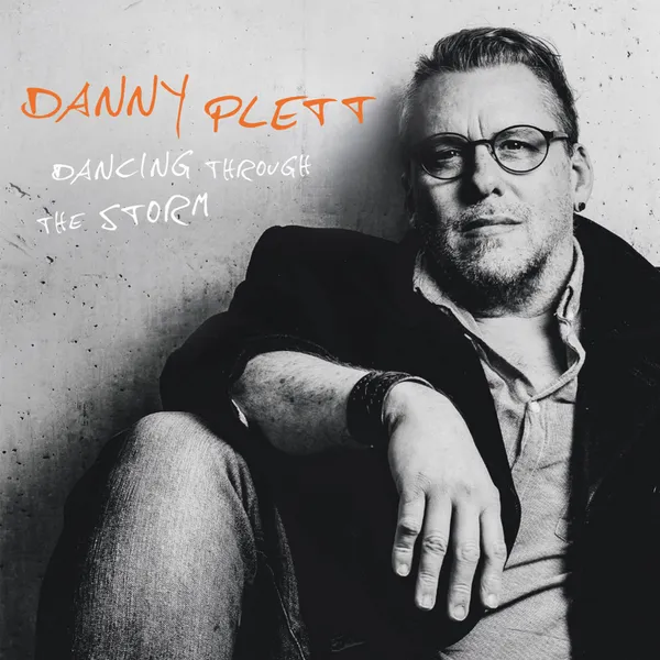 Produktbild des Artikels Dancing Through The Storm (MP3-Album - Download)