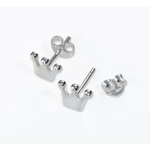 Produktbild des Artikels Ohrstecker Krone - silber ()